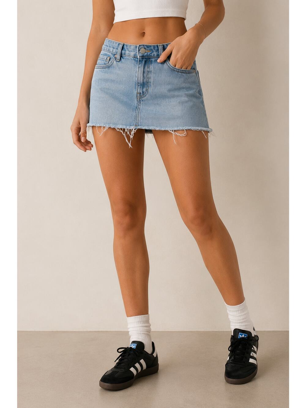 Edikted y2k Light Wash Denim Mini Micro Skirt Frayed Hem Indie Sleaze Club-M